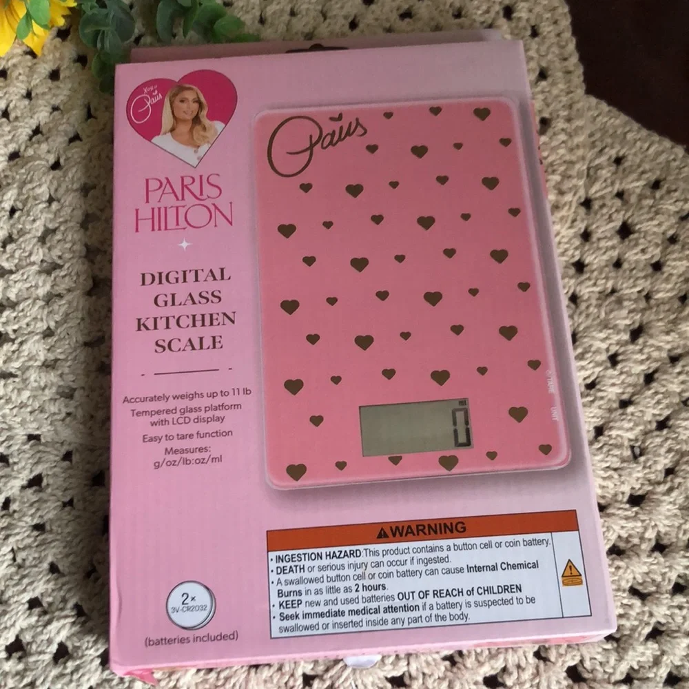 Paris Hilton Heart Pattern Digital Glass Kitchen Scale